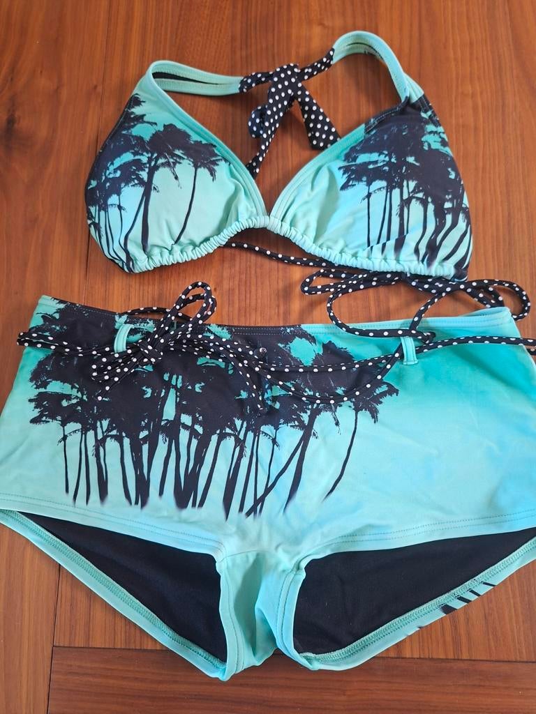 Bikini maat 42, Ophalen, Beachwave, Zwart, Zo goed als nieuw