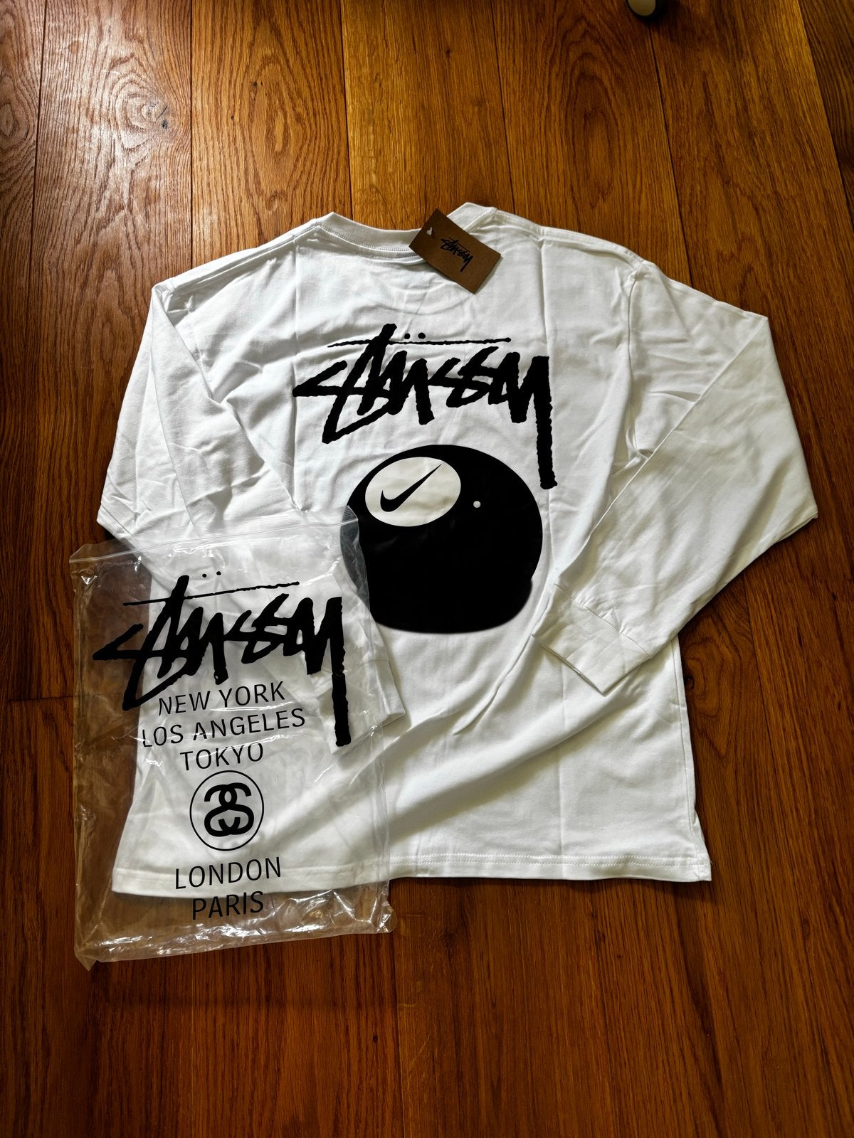 Stüssy x Nike 8 Ball T-shirt Lange Mouwen - Nieuw, Ophalen of Verzenden, Nieuw, Maat 52/54 (L), Wit