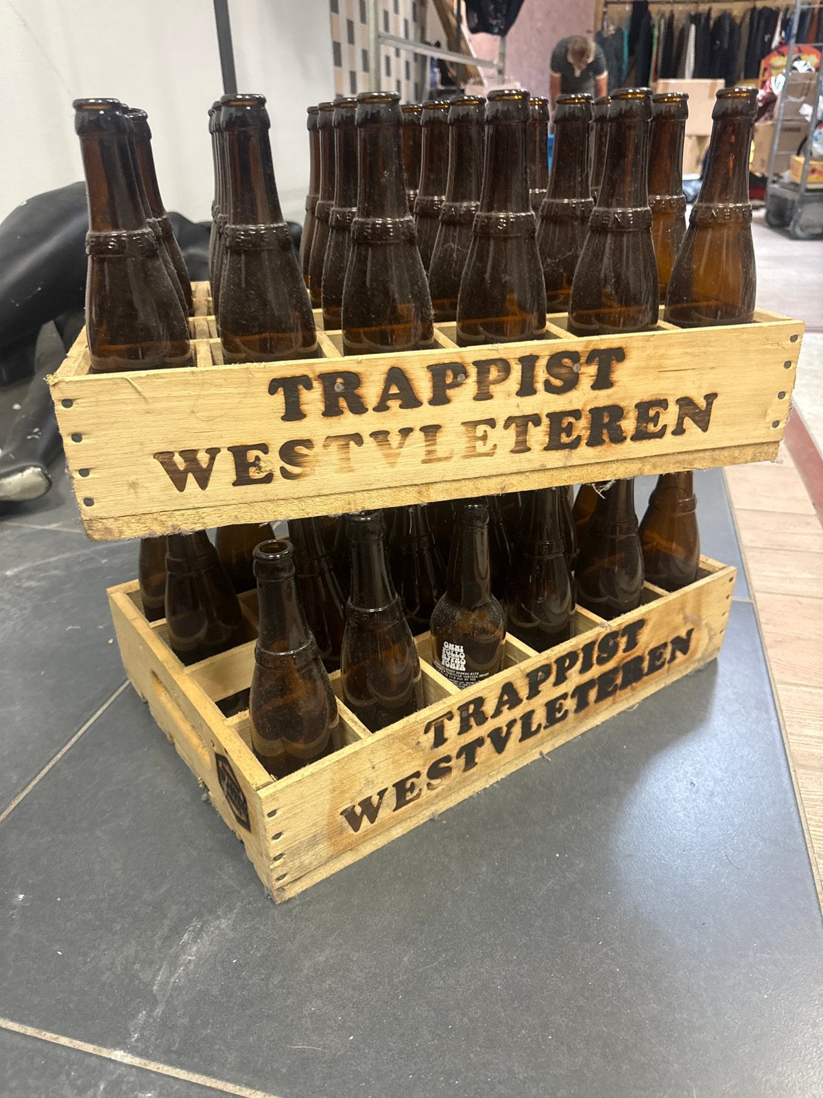 Lege Westvleteren kratten met flessen, Ophalen, Gebruikt