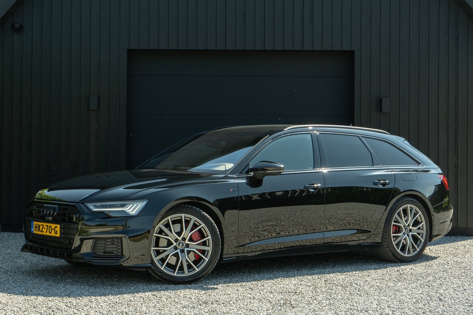 Audi A6 55 Tfsi e Quattro 367pk B&O - RS stoelen - Trekhaak, Automaat, Zwart, Plug-in hybride, Vierwielaandrijving