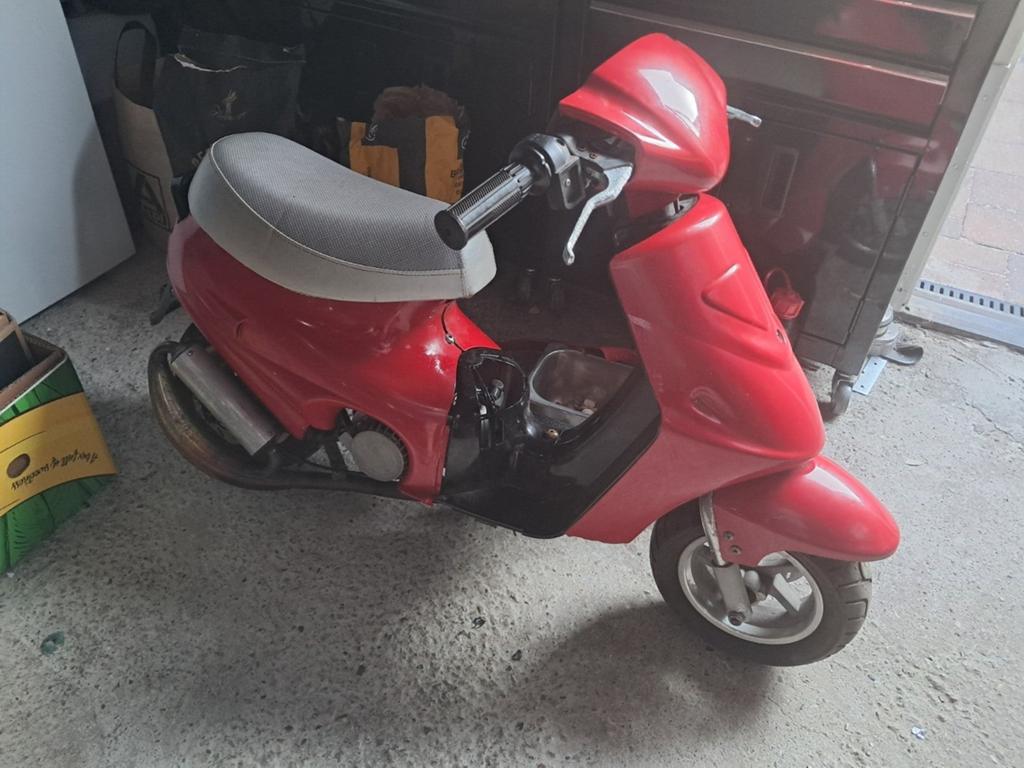Minibike zip 50cc, Fietsen en Brommers, Minibikes, Midibikes en Pitbikes, Ophalen of Verzenden, Zo goed als nieuw, Overige typen