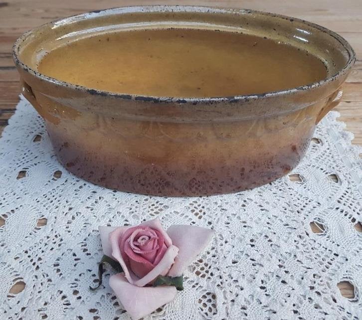 Oude doorleefde Franse keramieke terrine zonder deksel, Ophalen of Verzenden