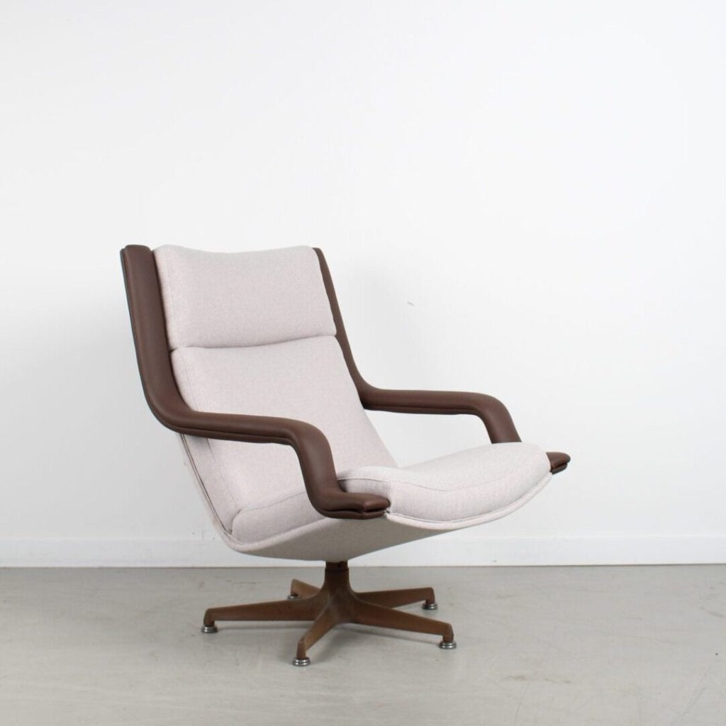 Artifort F140 Fauteuil Crème Stof/Bruin Leer, Huis en Inrichting, Fauteuils, Niet ingevuld, Zo goed als nieuw, Niet ingevuld, Niet ingevuld