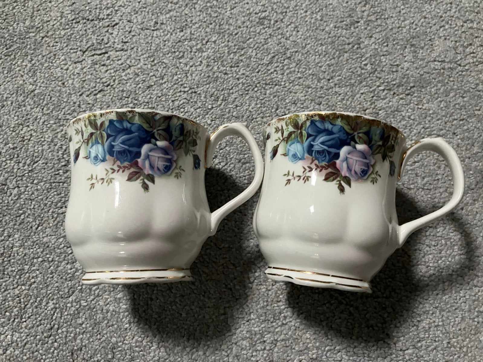 Royal Albert Moonlight Rose mok, Ophalen, Zo goed als nieuw, Overige stijlen, Kop(pen) en/of Schotel(s)