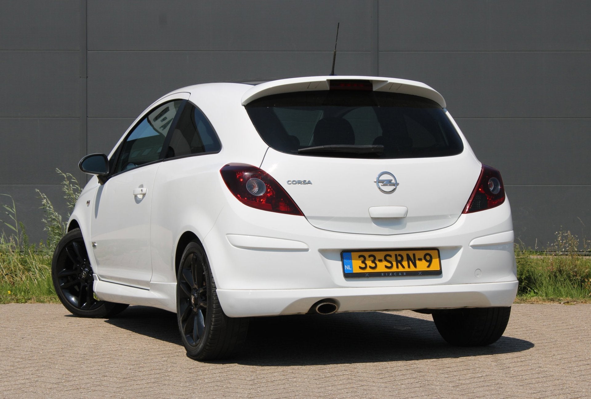 Opel Corsa 1.4-16V ColorEdition OPC-Line Touch&Connect AFL N, Voorwielaandrijving, Euro 5, Wit, Origineel Nederlands