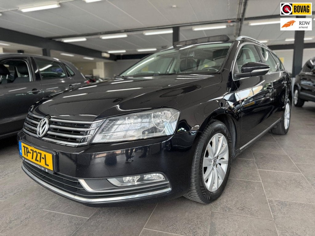 Volkswagen Passat Variant 2.0 TDI R-line BlueMotion panorama, Voorwielaandrijving, Euro 5, 136 pk, Zwart