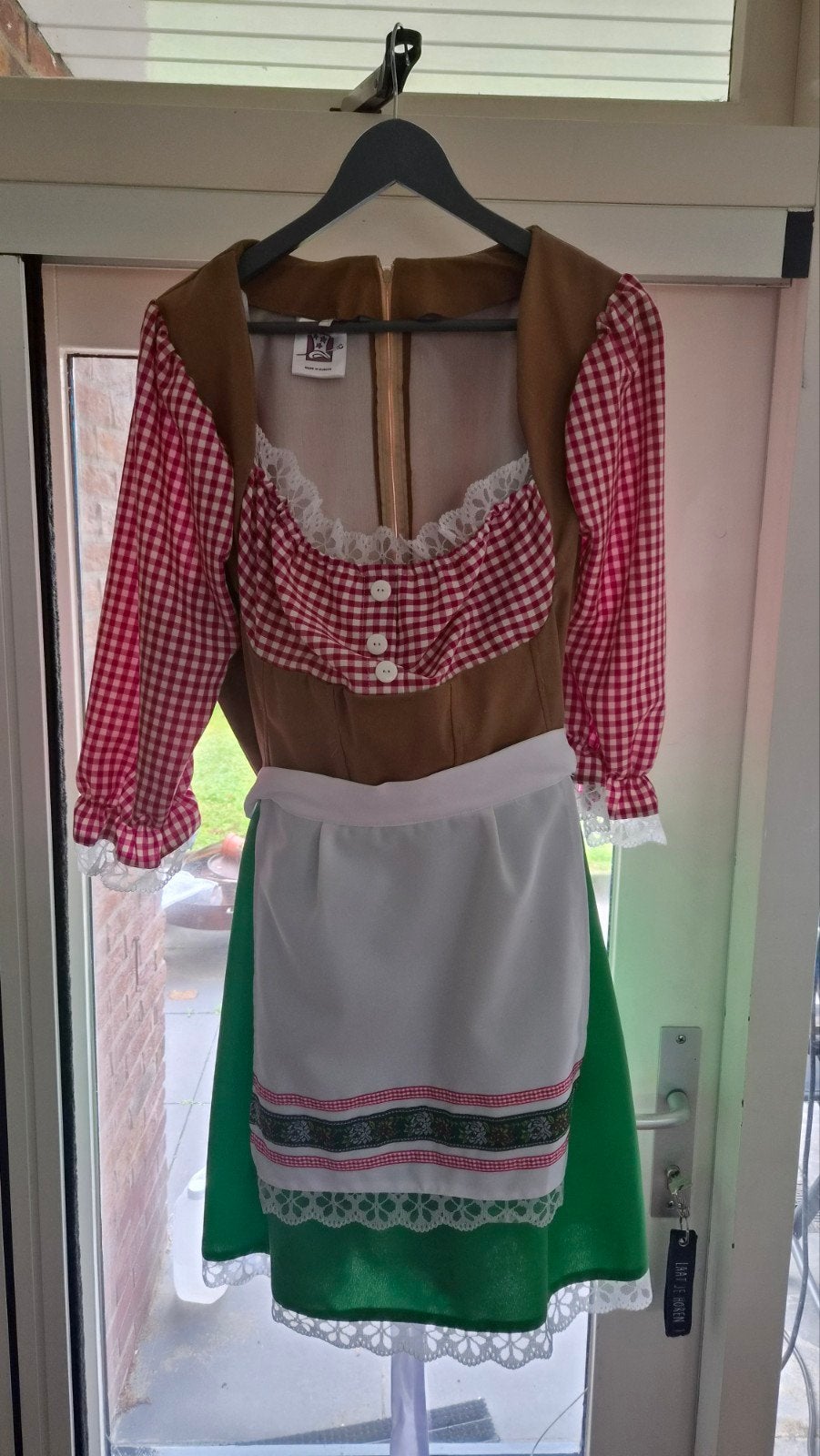 Dirndl XXL - Carnaval / Oktoberfest Jurk, Carnaval, Maat 46/48 (XL) of groter, Ophalen of Verzenden, Kleding