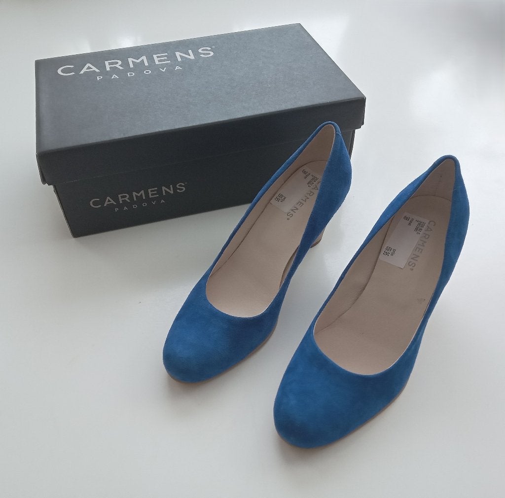 Carmens Padova suede kobalt pumps, maat 38, Kleding | Dames, Oosterveldweg 15, 7274 DZ, Pumps, Zo goed als nieuw, Carmens Padova