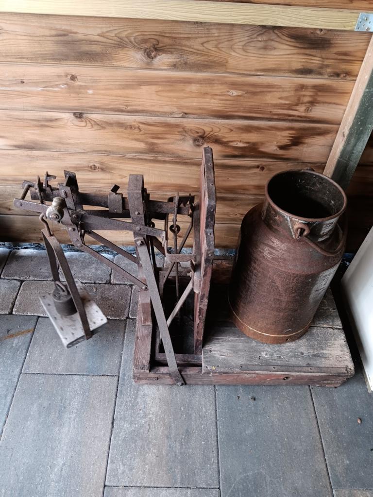 Antieke weegschaal plus melkbus, Antiek en Kunst, Curiosa en Brocante, Ophalen