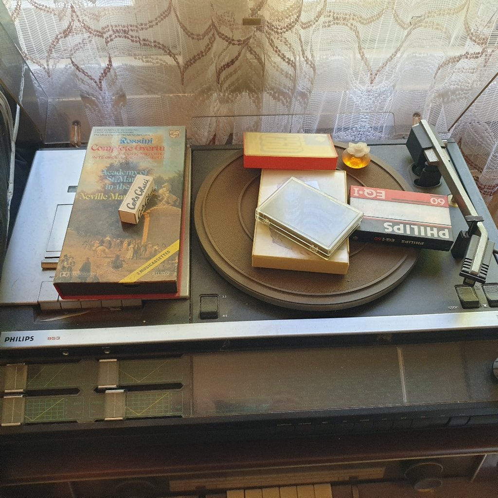 Philips platenspeler met cassette deck, Audio, Tv en Foto, Platenspelers, Ophalen, Gebruikt, Platenspeler, Philips