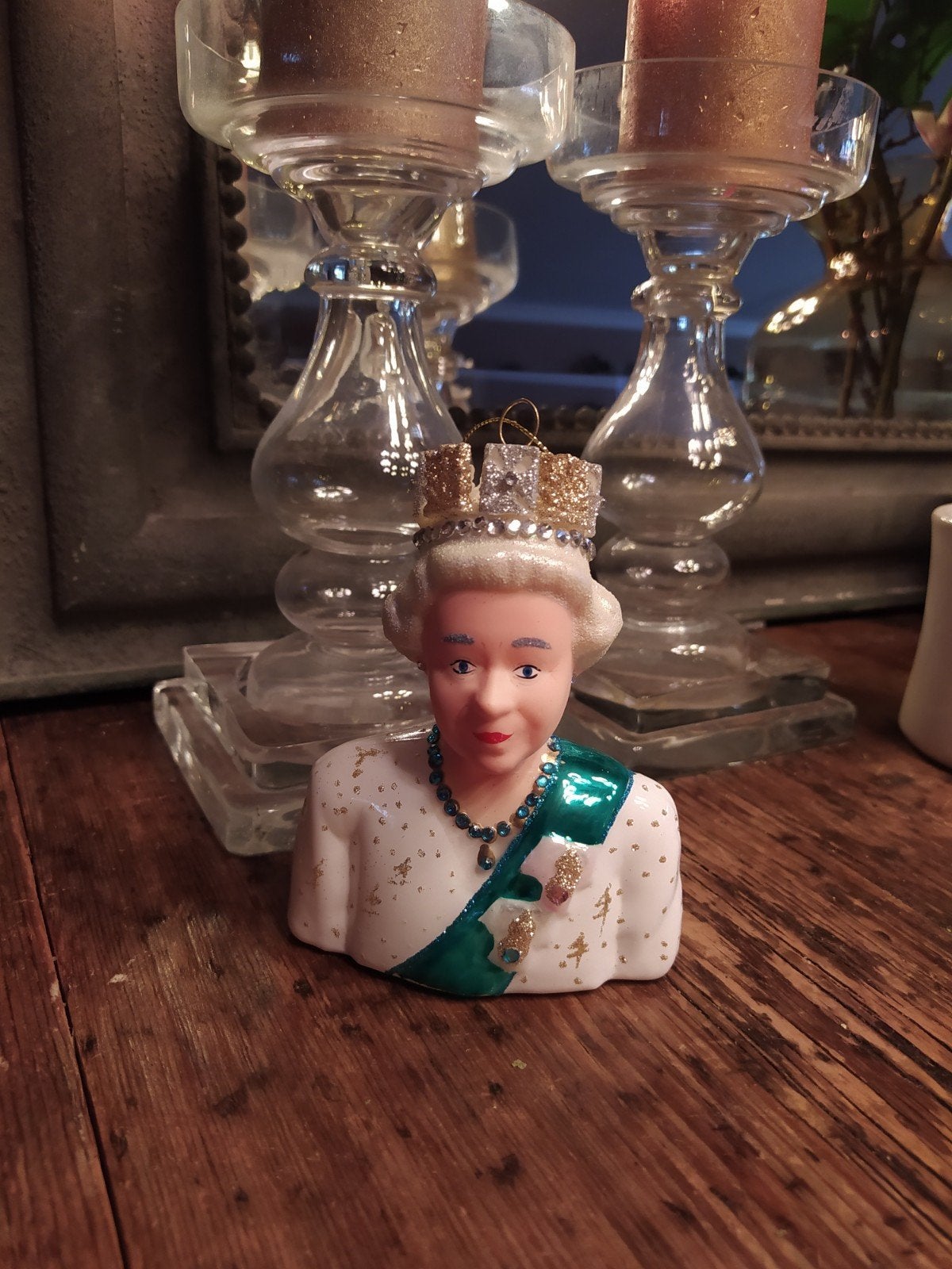 Kerstornament Koningin Elizabeth II, Meerkleurig, Overige materialen, Ophalen of Verzenden, Klassiek