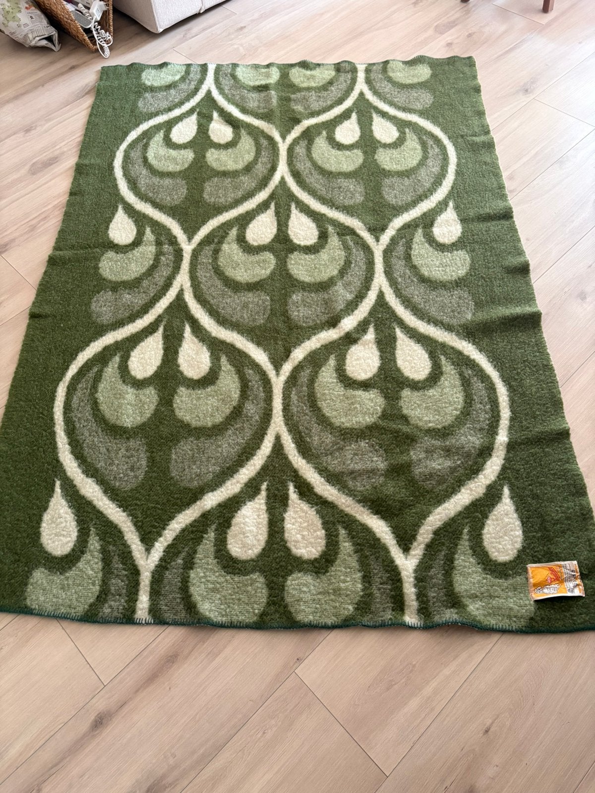 Retro vintage kleed zuiver Scheerwol, Gebruikt, 100 tot 150 cm, Vierkant, Ophalen of Verzenden