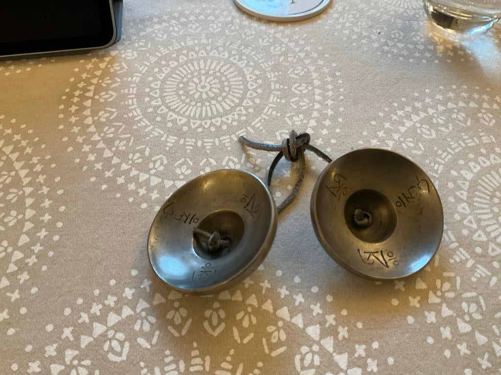 2 Tibetaanse klank cimbaaltjes. Boedistische Tingschabellen, Ophalen, Gebruikt, Overige soorten