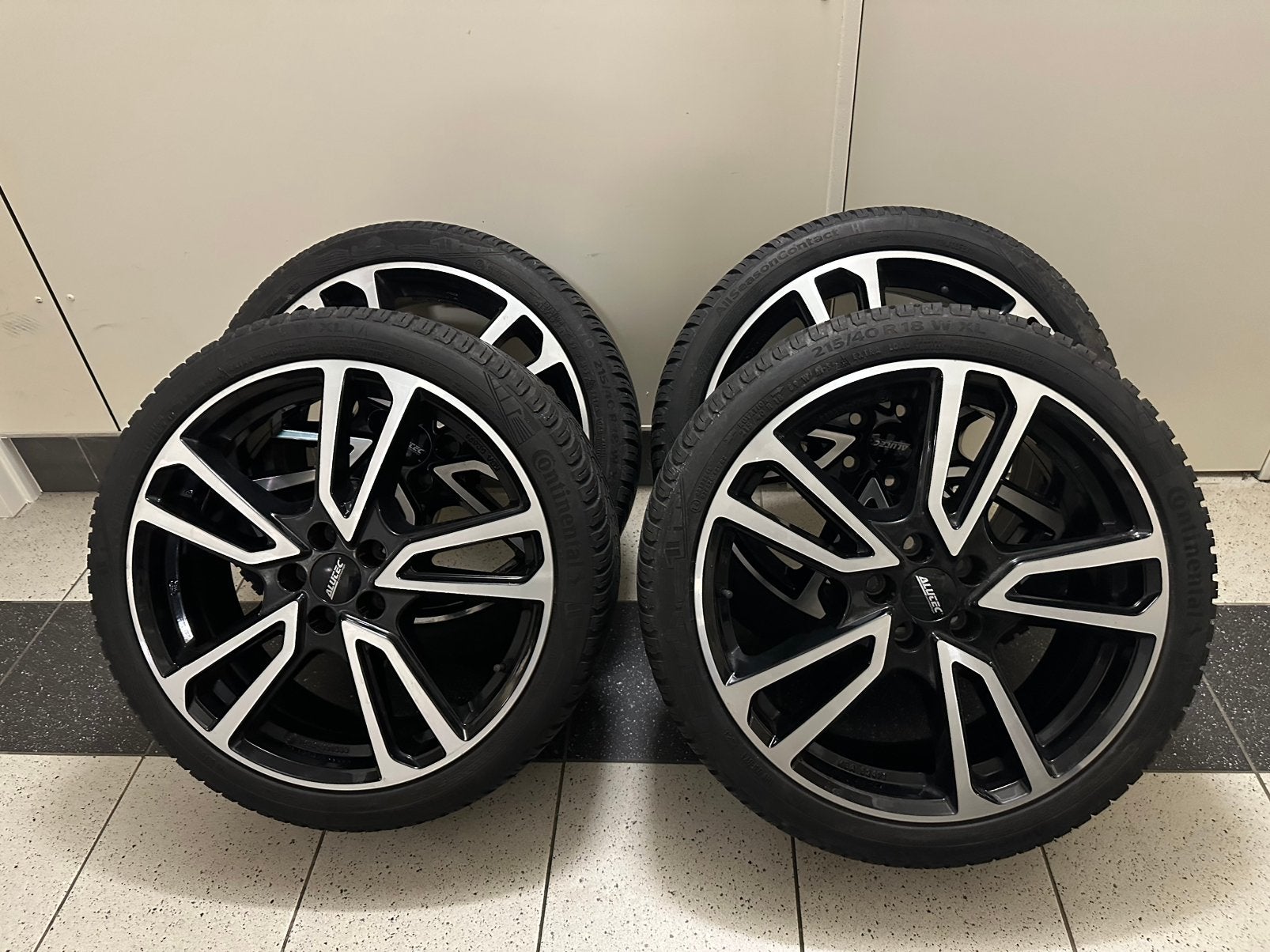 5x100 18 inch polo velgen. Audi A1/Ibiza/Fabia, Ophalen, 18 inch, 215 mm, Banden en Velgen