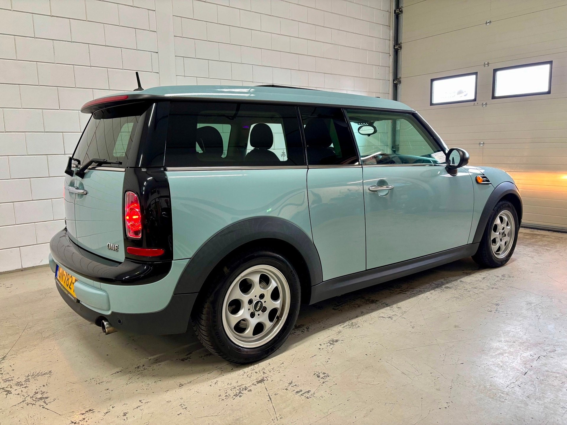Mini Mini Clubman 1.6 One Chili Bj.11|Panodak|Stoelverwarmin, Voorwielaandrijving, Stof, Gebruikt, 4 cilinders