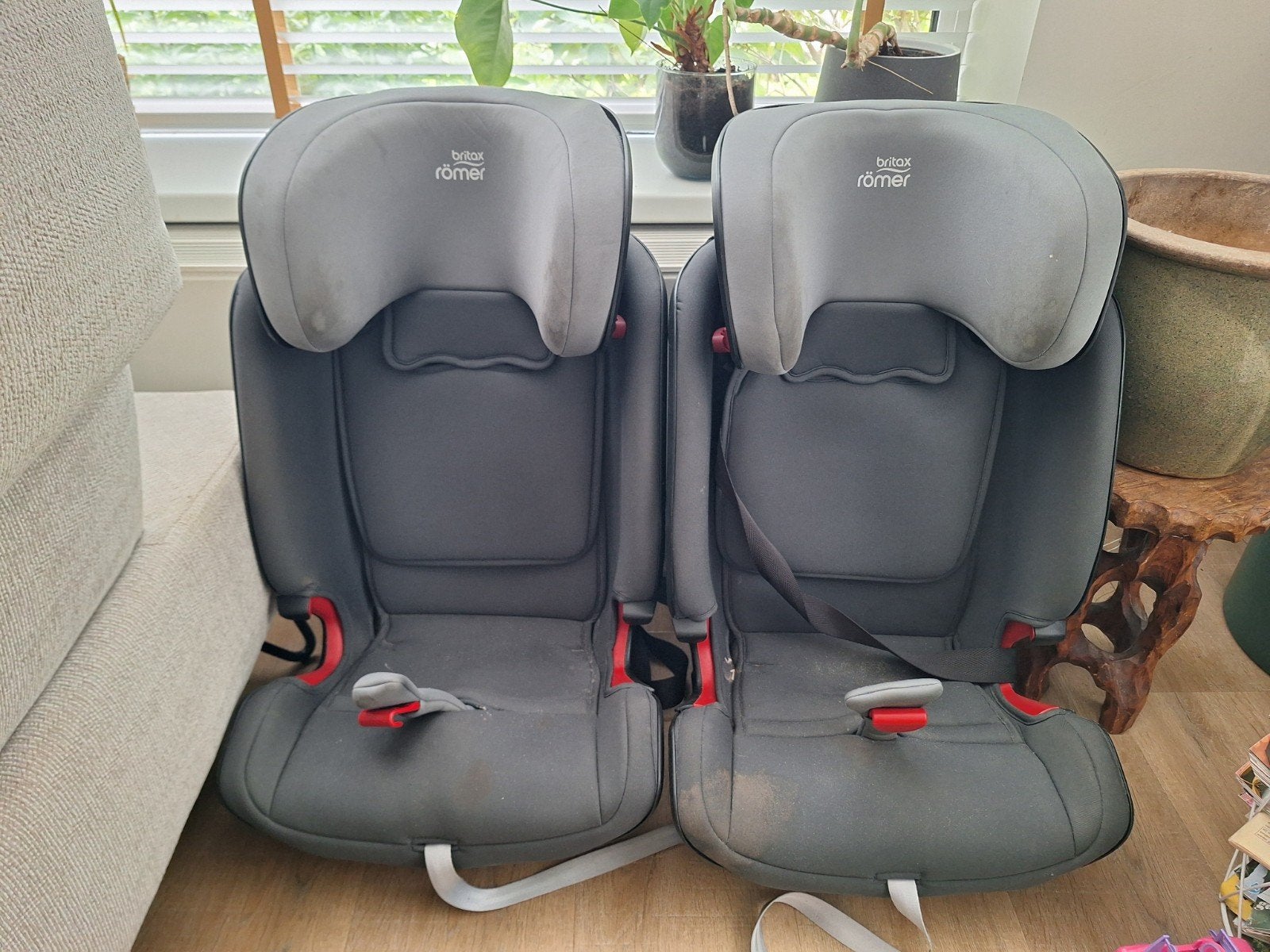 Britax Römer autostoel, grijs (2 stuks beschikbaar), Kinderen en Baby's, Autostoeltjes, Romer, 15 t/m 36 kg, Verstelbare rugleuning