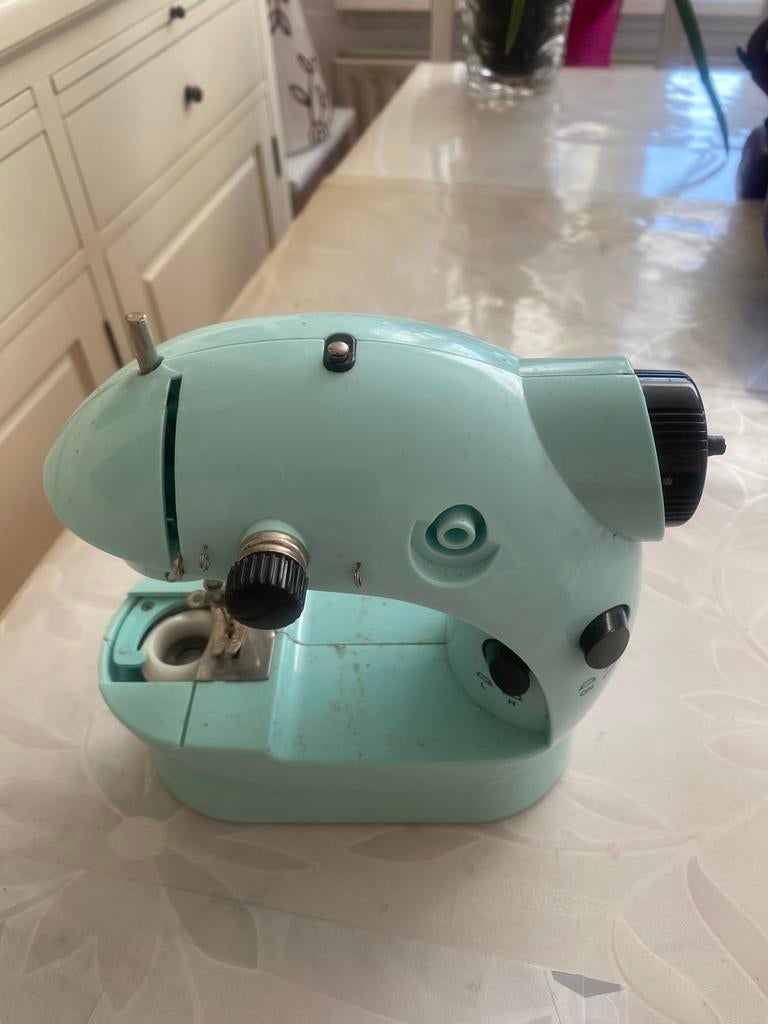 onderdelen, Hobby en Vrije tijd, Naaimachines en Toebehoren, Ophalen of Verzenden, Zo goed als nieuw, Naaimachine, Overige merken