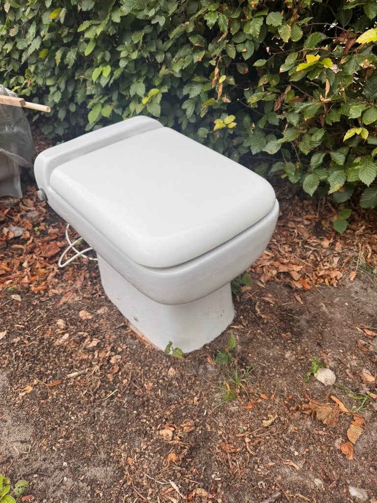 sanibroyeur toilet, Ophalen, Gebruikt, Steen, Toilet