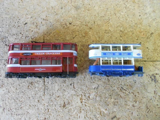 Twee tramcars, Overige merken, Locomotief, Gelijkstroom of Wisselstroom, Ophalen of Verzenden