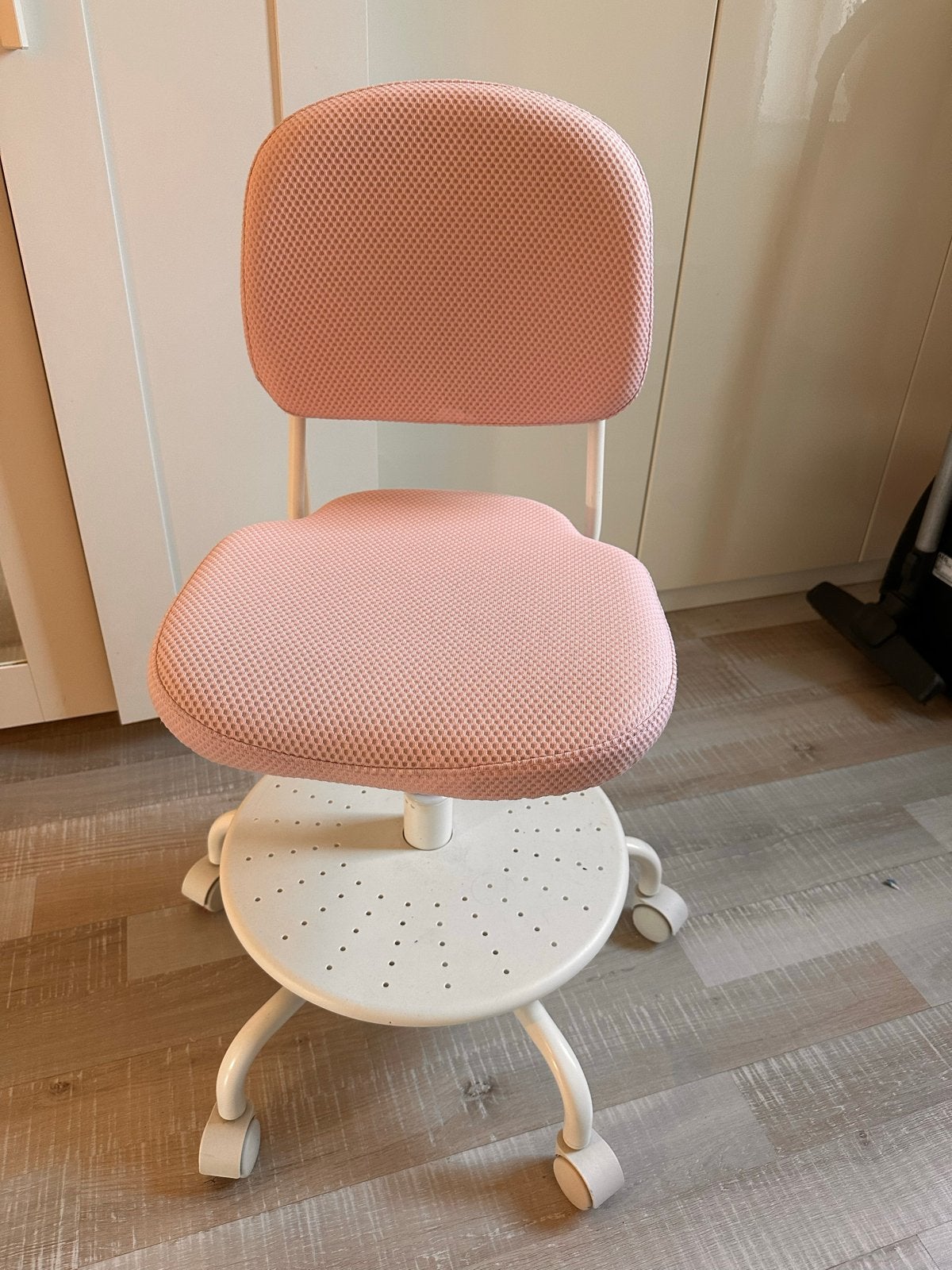 Ikea Vimund Bureaustoel - Roze, Ophalen, Zo goed als nieuw, Roze, Bureaustoel