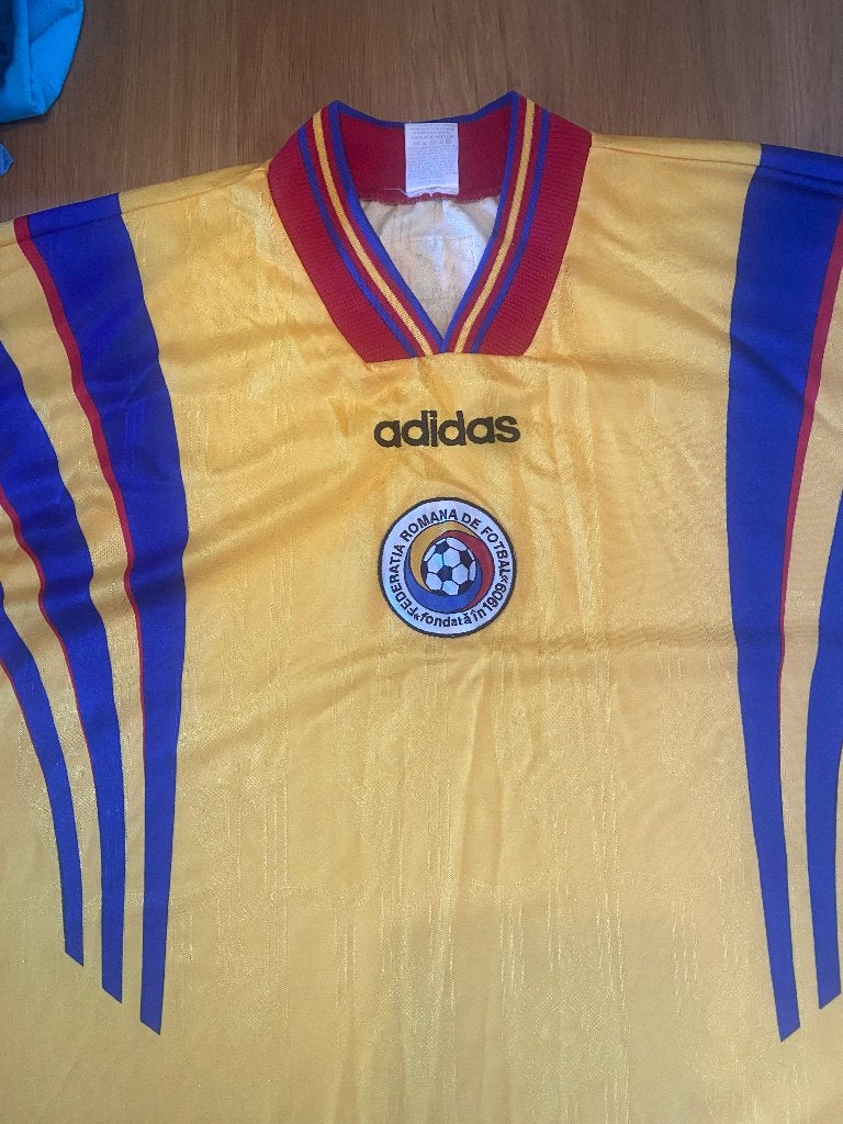 Voetbal Roemenië, Verzamelen, Sportartikelen en Voetbal, Ophalen of Verzenden, Gebruikt, Buitenlandse clubs, Shirt