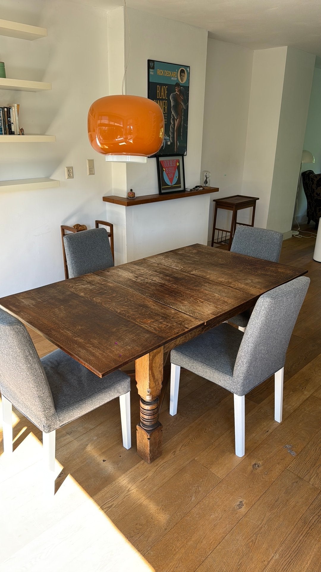Uitschuifbare eettafel met 4 stoelen, Huis en Inrichting, Ophalen, Zo goed als nieuw, 4 tot 6 stoelen