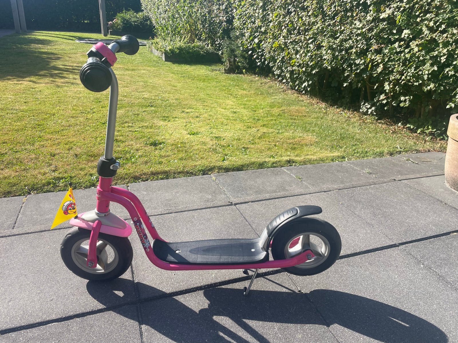 Roze Puky step met standaard en bel, Ophalen, Zo goed als nieuw, Gewone step