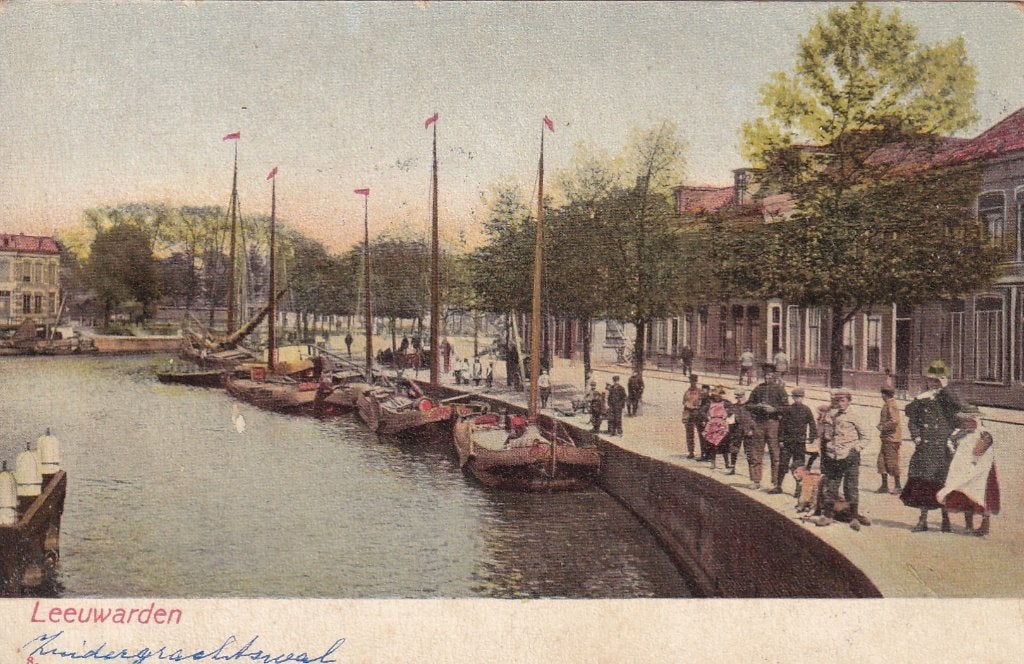 Oude Ansichtkaart Leeuwarden Kindergrachtswal, Verzamelen, Ophalen of Verzenden, Voor 1920, Gelopen, Friesland