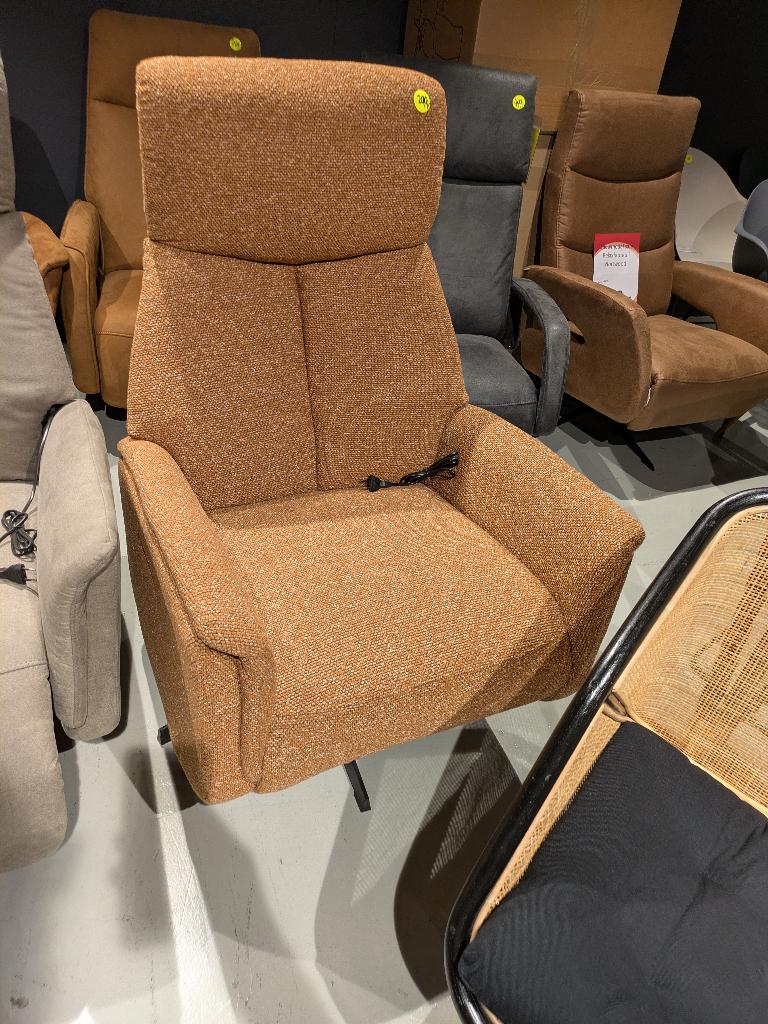 DIVERSEN NIEUWE RELAXFAUTEUILS VOOR SPOTPRIJS