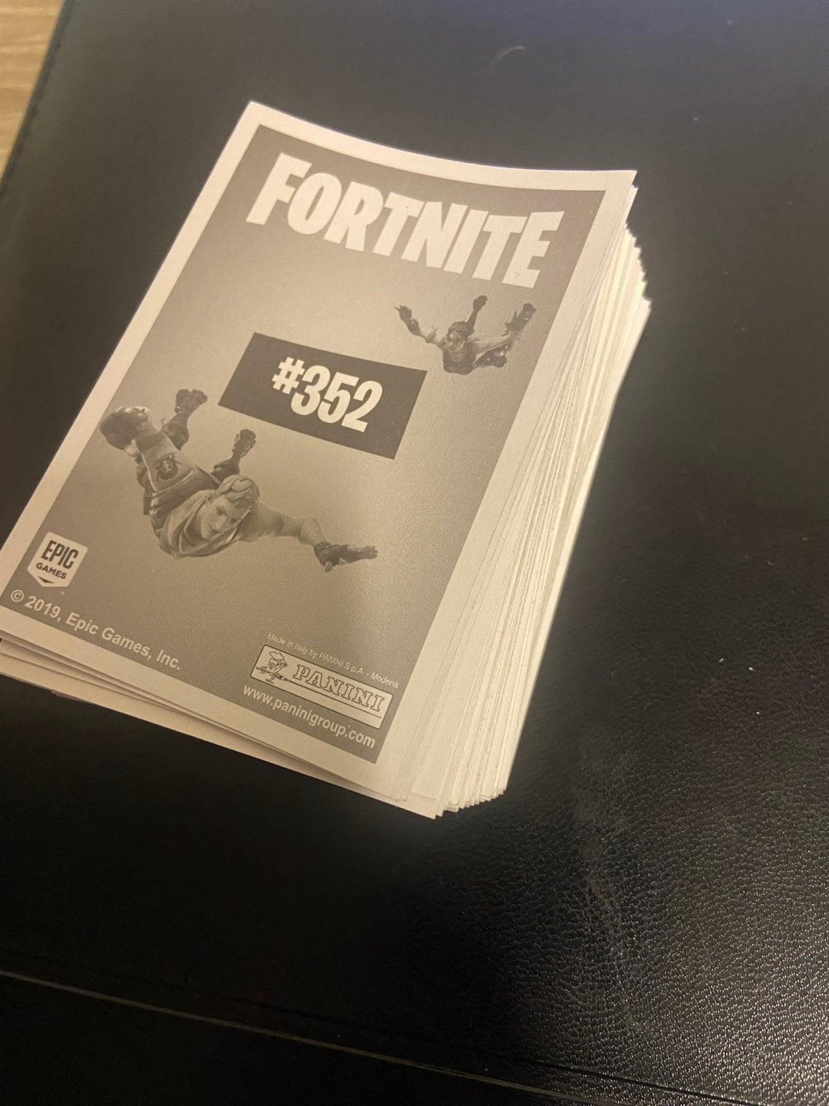 137 verschillende Panini Fortnite (2019) stickers, Ophalen of Verzenden, Zo goed als nieuw