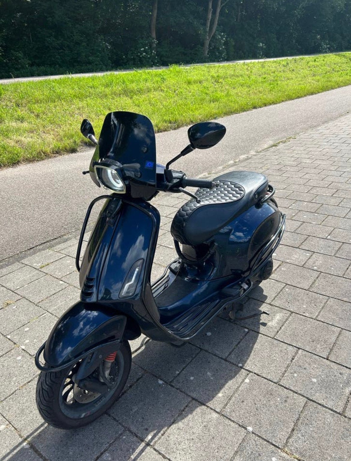 Vespa Sprint 50cc 2021 - Full Custom, Fietsen en Brommers, Ophalen, Maximaal 45 km/u, Zo goed als nieuw, Benzine