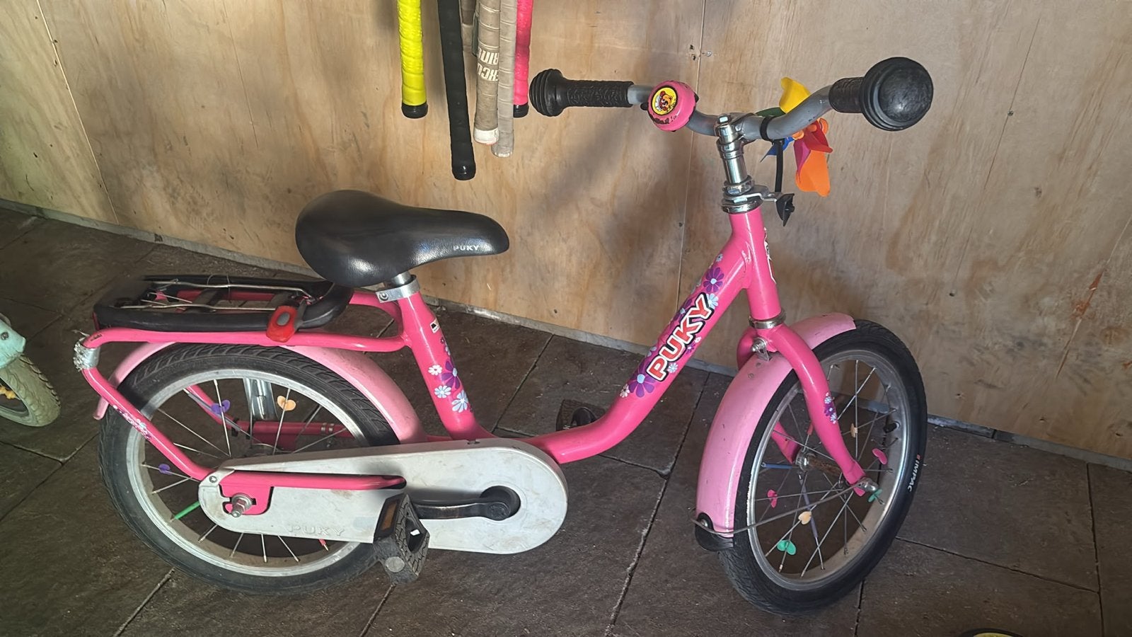 Roze Puky Kinderfiets - Gebruikt, Fietsen en Brommers, Fietsen | Kinderfietsjes, Ophalen of Verzenden, Gebruikt, Terugtraprem