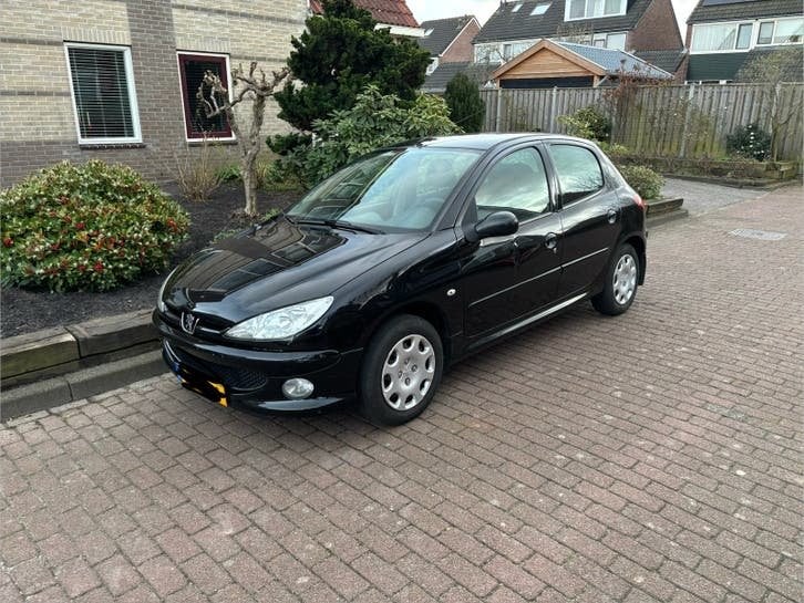 Peugeot 206 1.4 Forever voor de klusser, Auto's, Voorwielaandrijving, Stof, 1360 cc, 4 cilinders
