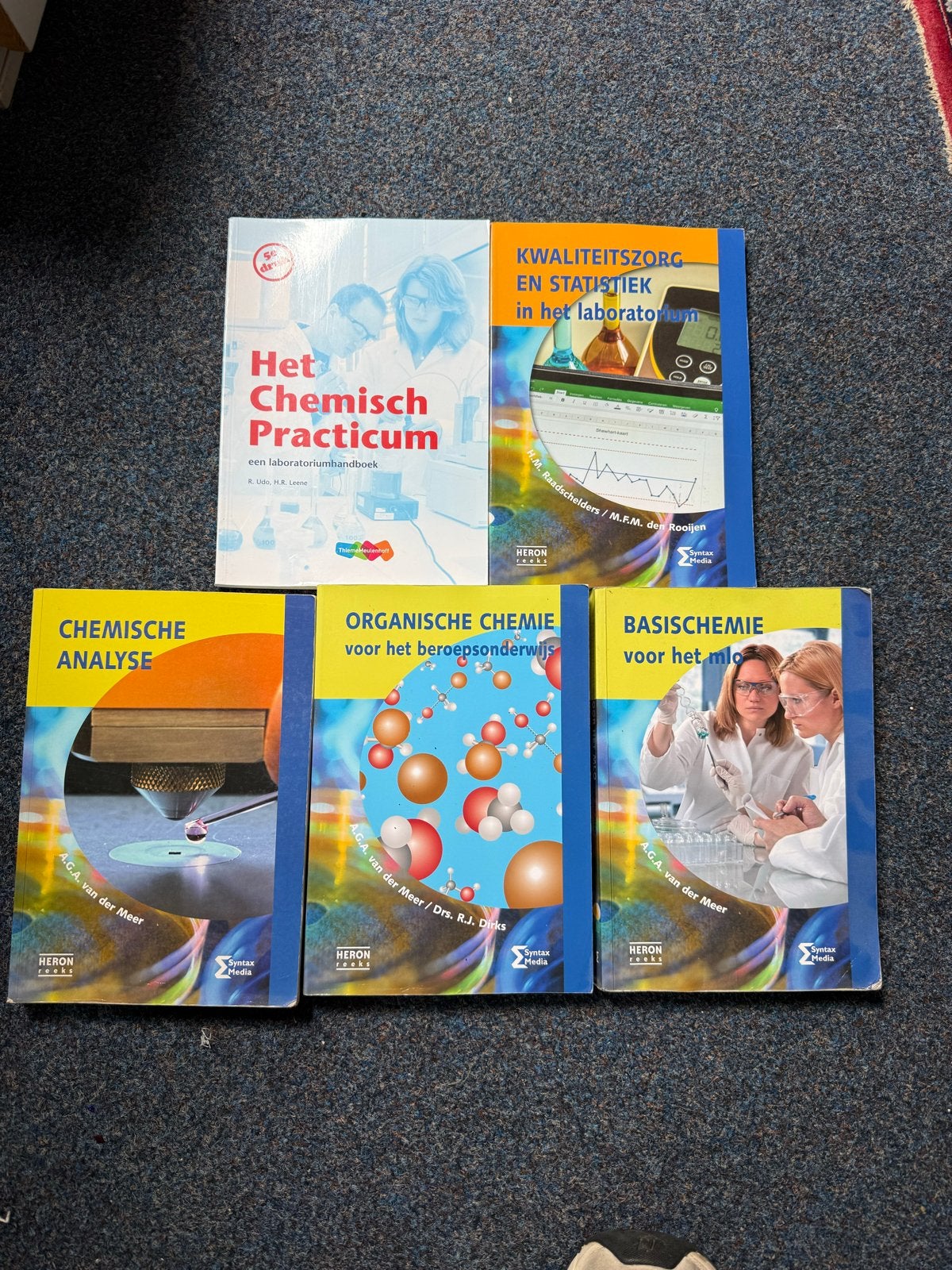 Chemie boeken MBO/MLO: Prakticum, Analyse, Organische, Basis, Boeken, Ophalen of Verzenden, Beta, Zo goed als nieuw, MBO