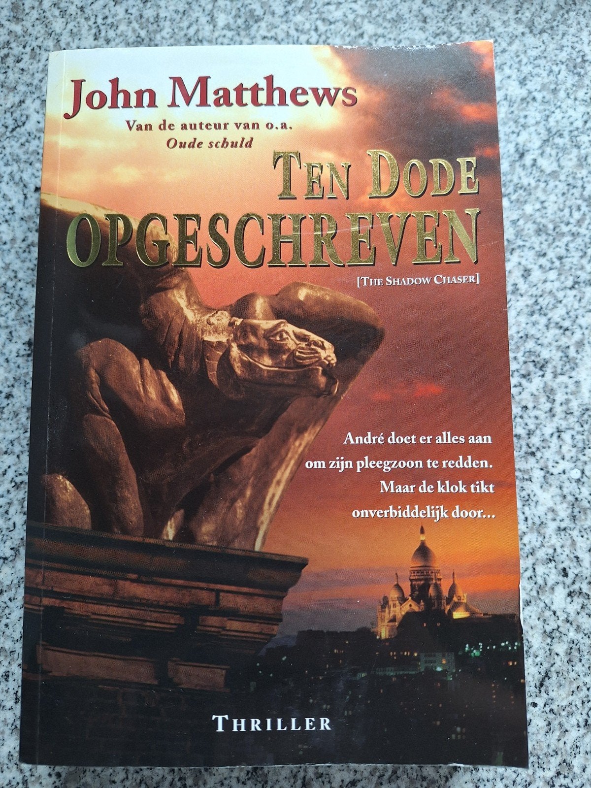 Ten Dode Opgeschreven - John Matthews (Thriller), Ophalen of Verzenden, Zo goed als nieuw, John Matthews, Europa overig