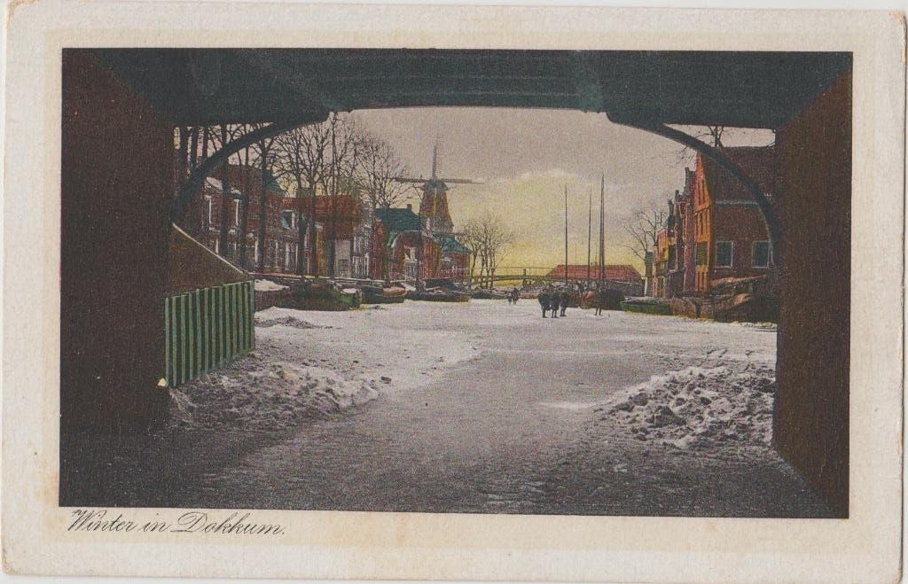 dokkum molen dorpsgezicht molens dorp friesland, Ophalen of Verzenden, 1940 tot 1960, Ongelopen, Overige thema's