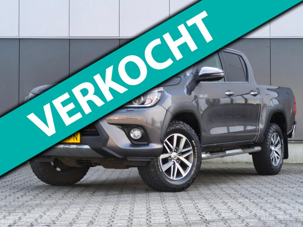 Toyota HiLux 2.4 D-4D-F DOUBLE CAB AUTOMAAT LEER 3200KG TREK, Automaat, Gebruikt, 4 cilinders, 150 pk