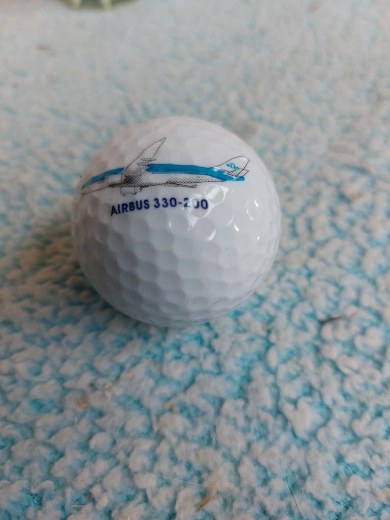 KLM Airbus 330-200 golfbal - Nummer 3, Ophalen