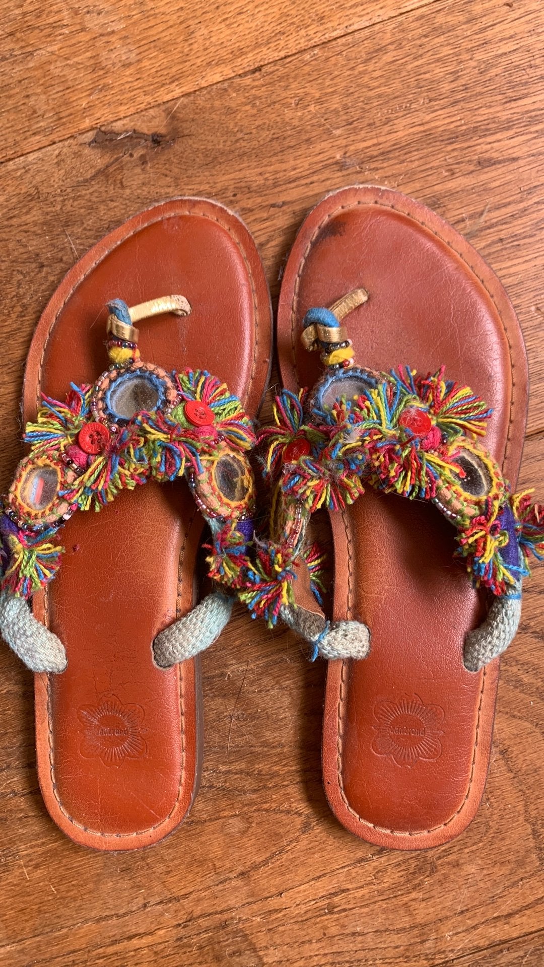 Teenslippers maat 37, Kleding | Dames, Ophalen of Verzenden, Gedragen