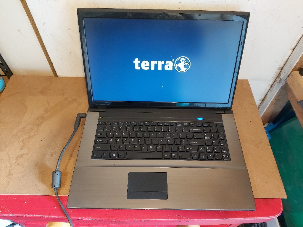 5x klein partij  defect of half defect  laptops alles 100€, Ophalen of Verzenden, 15 inch, 2 tot 3 Ghz, HDD