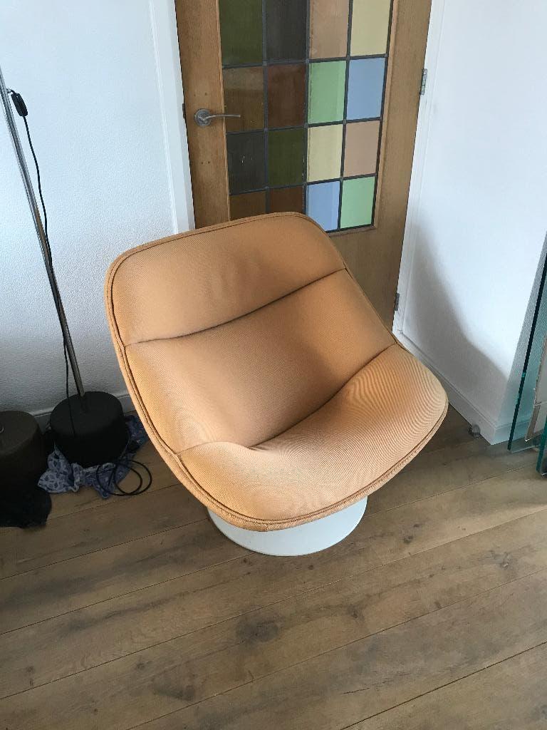 Artifort F558 F 558 Oyster fauteuil stoel design, Kunststof, Gebruikt, 75 tot 100 cm, Ophalen of Verzenden