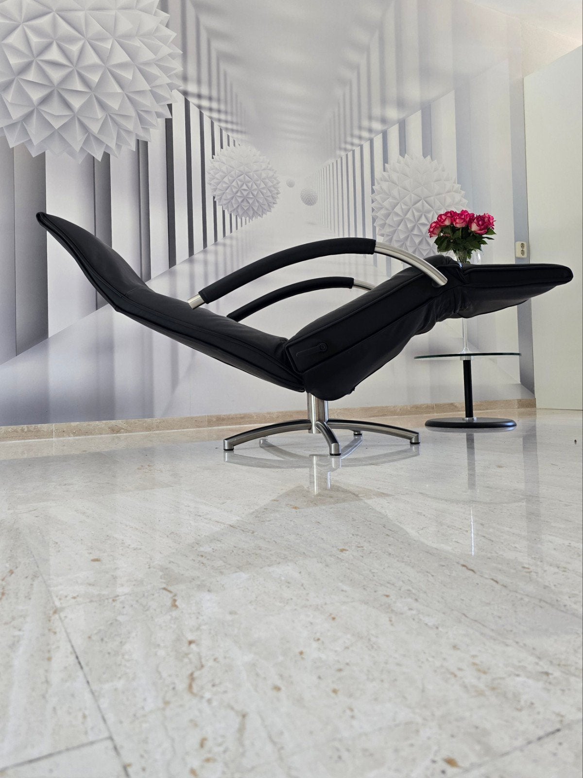 Jori Yoga Relaxfauteuil. Luxe design stoel zo goed als nieuw, Ophalen, Modern Design, Luxe, 75 tot 100 cm, Zo goed als nieuw