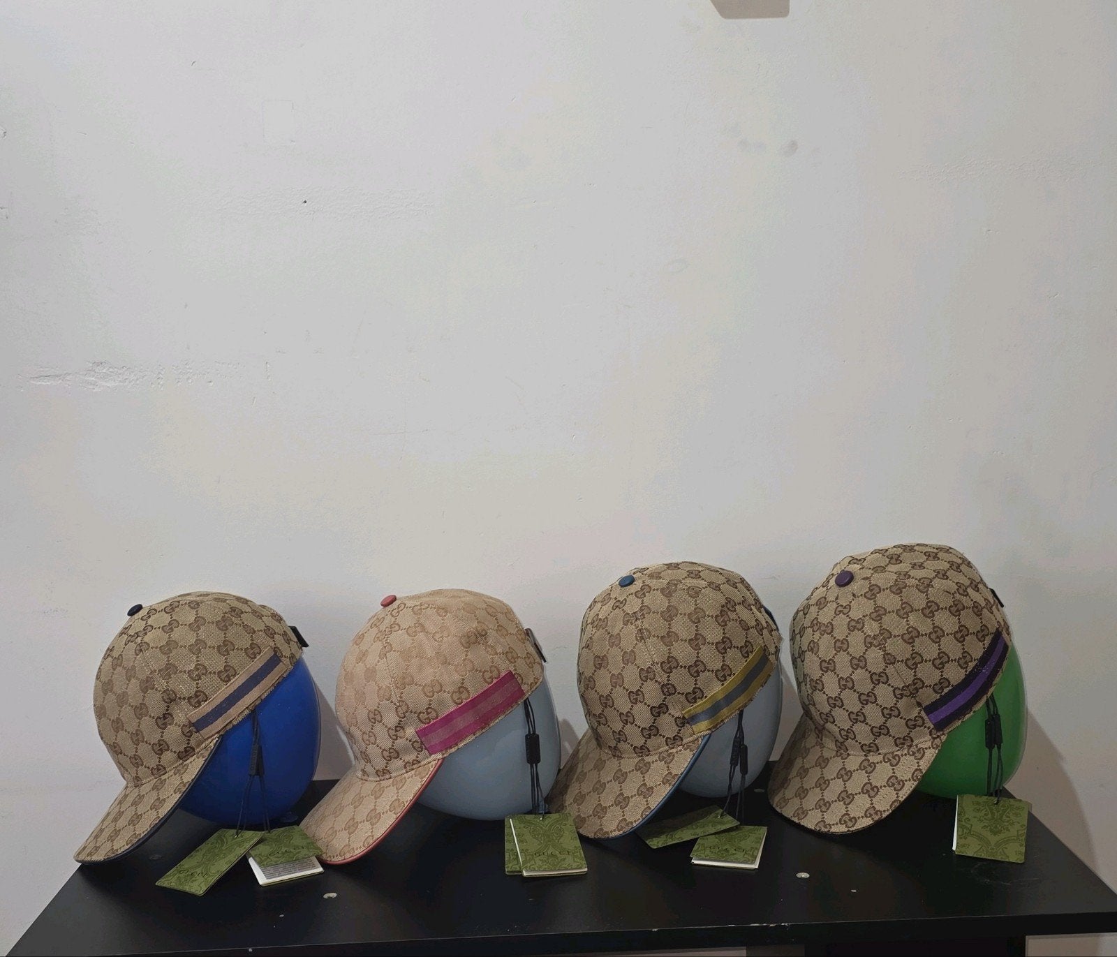 Gucci petten - meerdere kleuren - limited Edition, Kleding | Heren, Hoeden en Petten, Ophalen of Verzenden, Nieuw