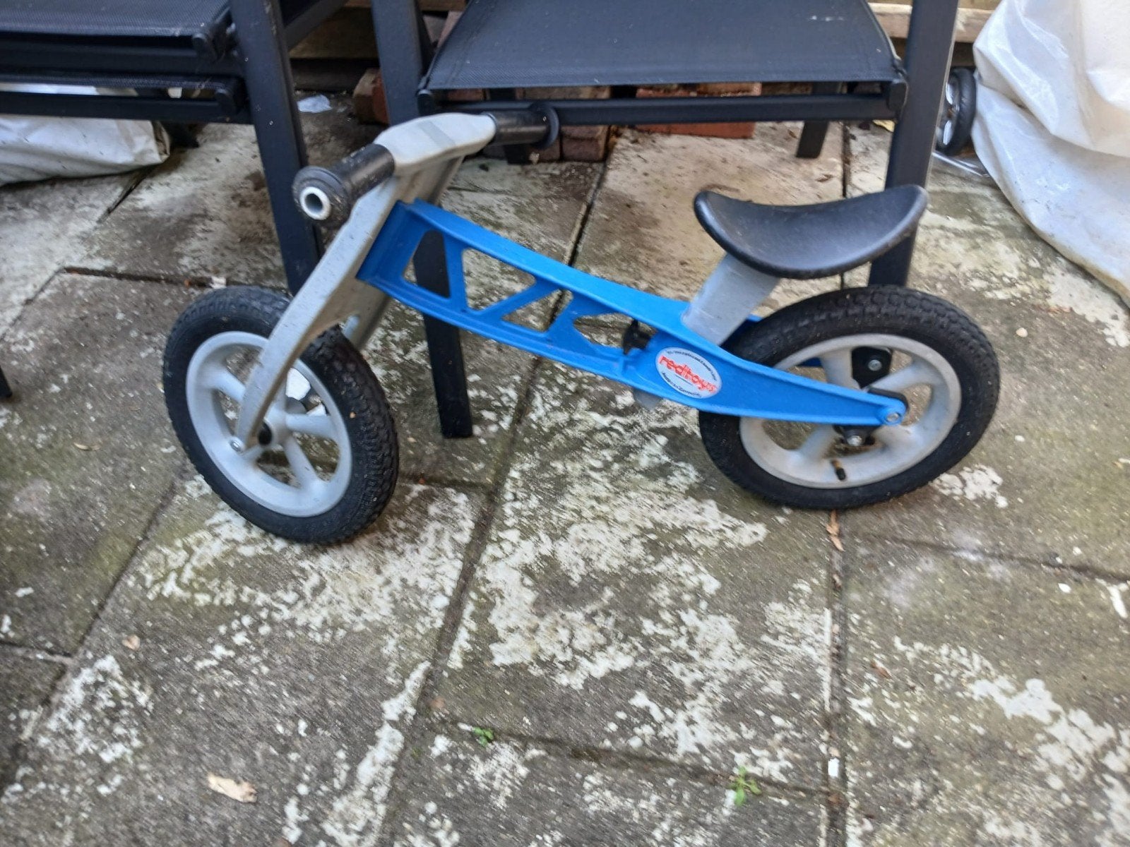Blauwe Redtoys loopfiets, Kinderen en Baby's, Speelgoed | Buiten | Voertuigen en Loopfietsen, Ophalen