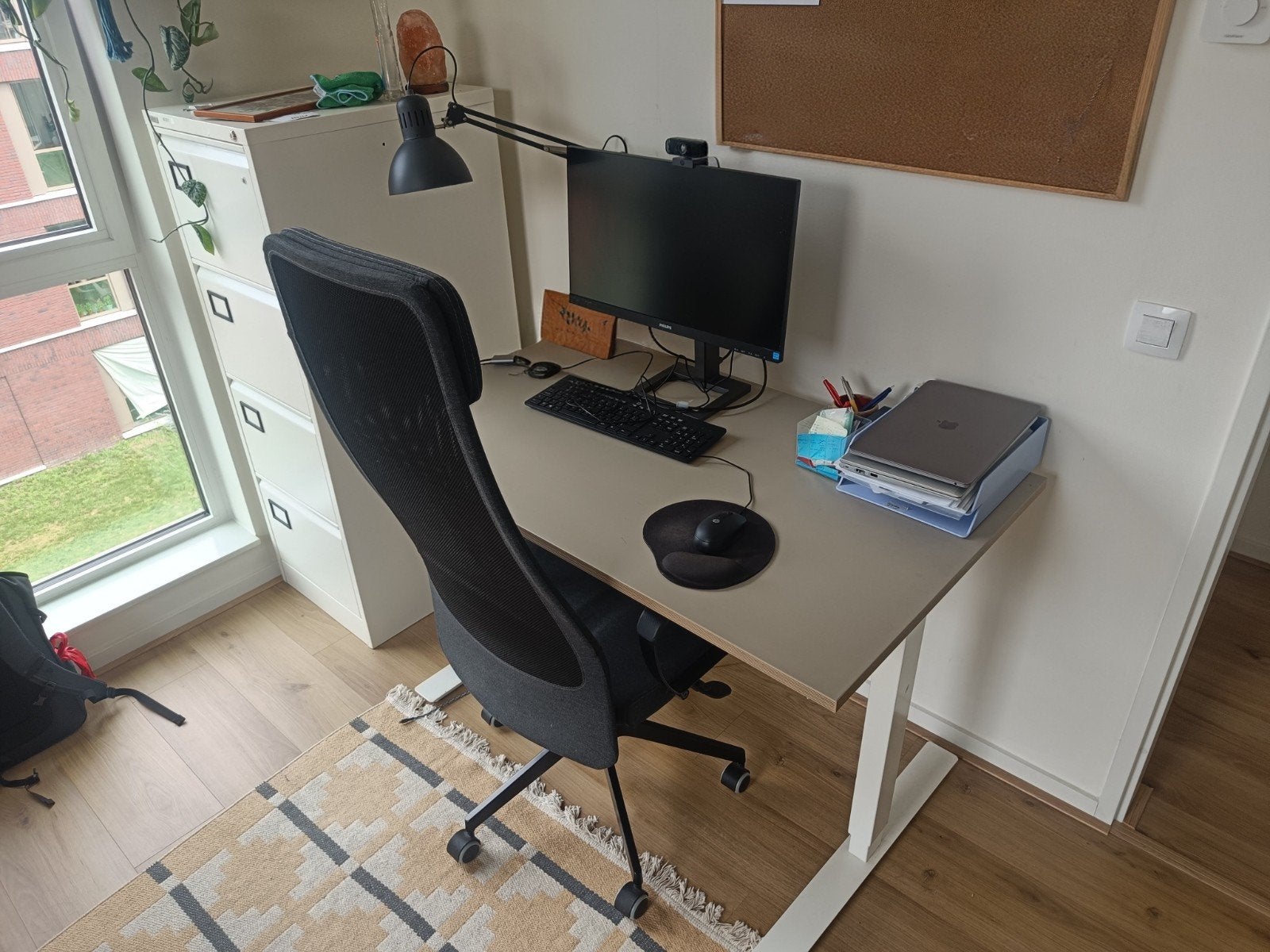 Ikea Trotten zit/sta bureau 120x70, Ophalen
