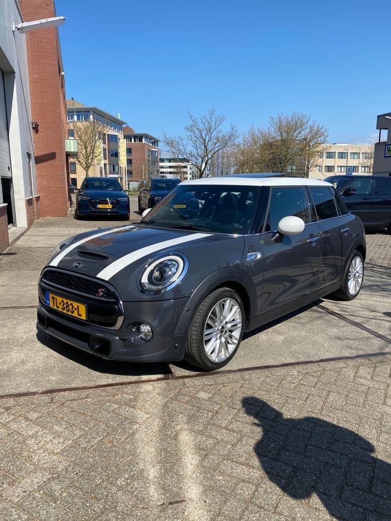 Mini 2.0 Cooper S 5D AUT 2015 Grijs, Auto's, Mini, 1998 cc, Leder, Particulier, Cooper S