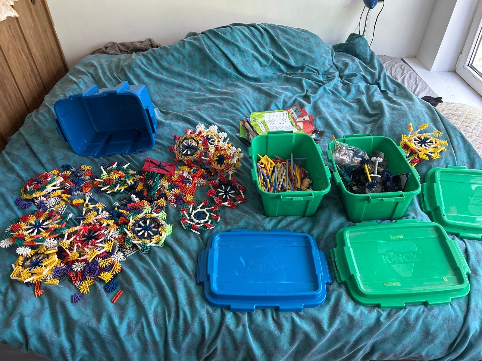 Grote K'nex set met 3 opbergdozen en bouwboekjes, Kinderen en Baby's, Speelgoed | Bouwstenen, Ophalen of Verzenden, Gebruikt, K'nex