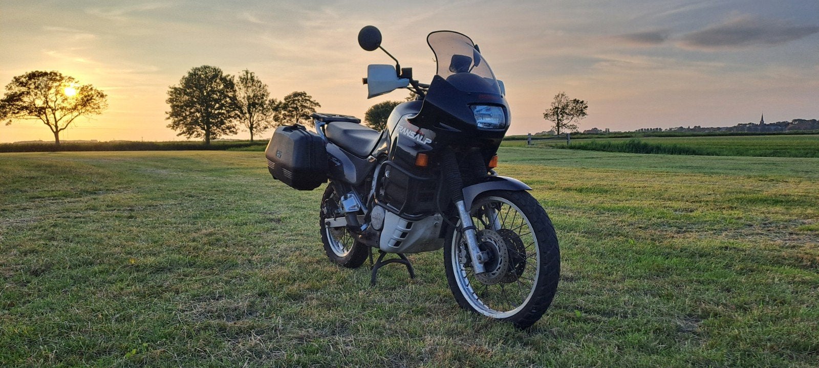 Honda Transalp XL600V, 2 cilinders, 583 cc, Motorrijbewijs A, Gebruikt