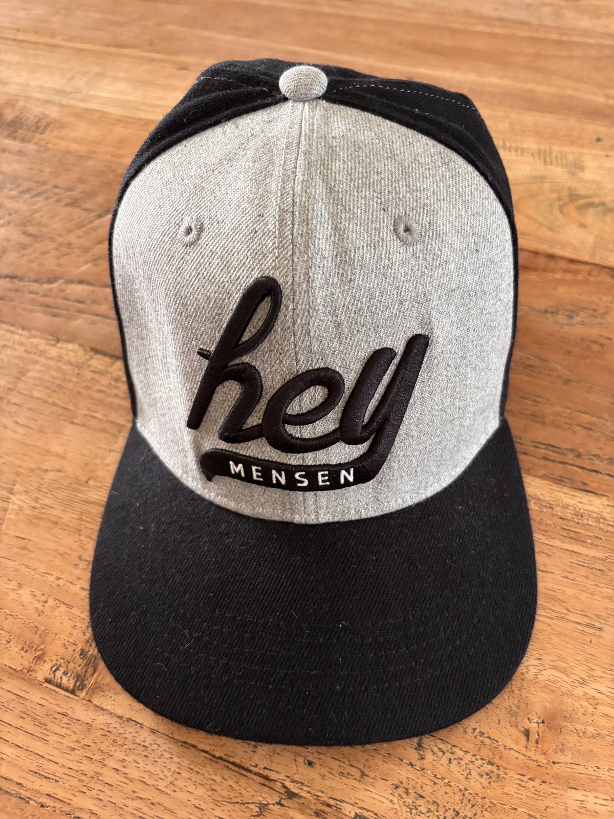 Dylan Haegens pet / cap “Hey mensen”, Ophalen, Zo goed als nieuw, Jongen of Meisje, Pet