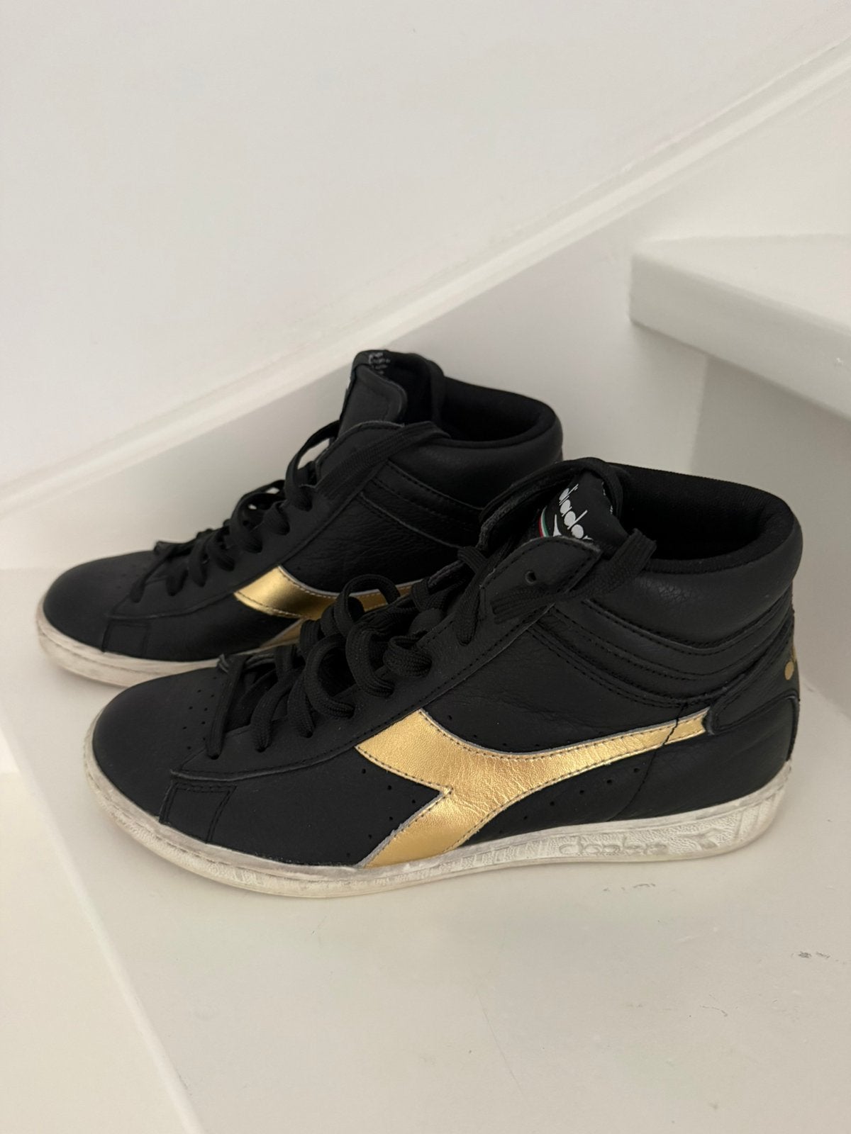 Diadora heren sneakers in maat 42 nieuwstaat, Ophalen, Zwart, Sneakers of Gympen, Zo goed als nieuw